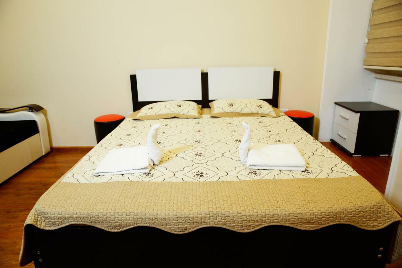 Comfy Hostel Баку Экстерьер фото
