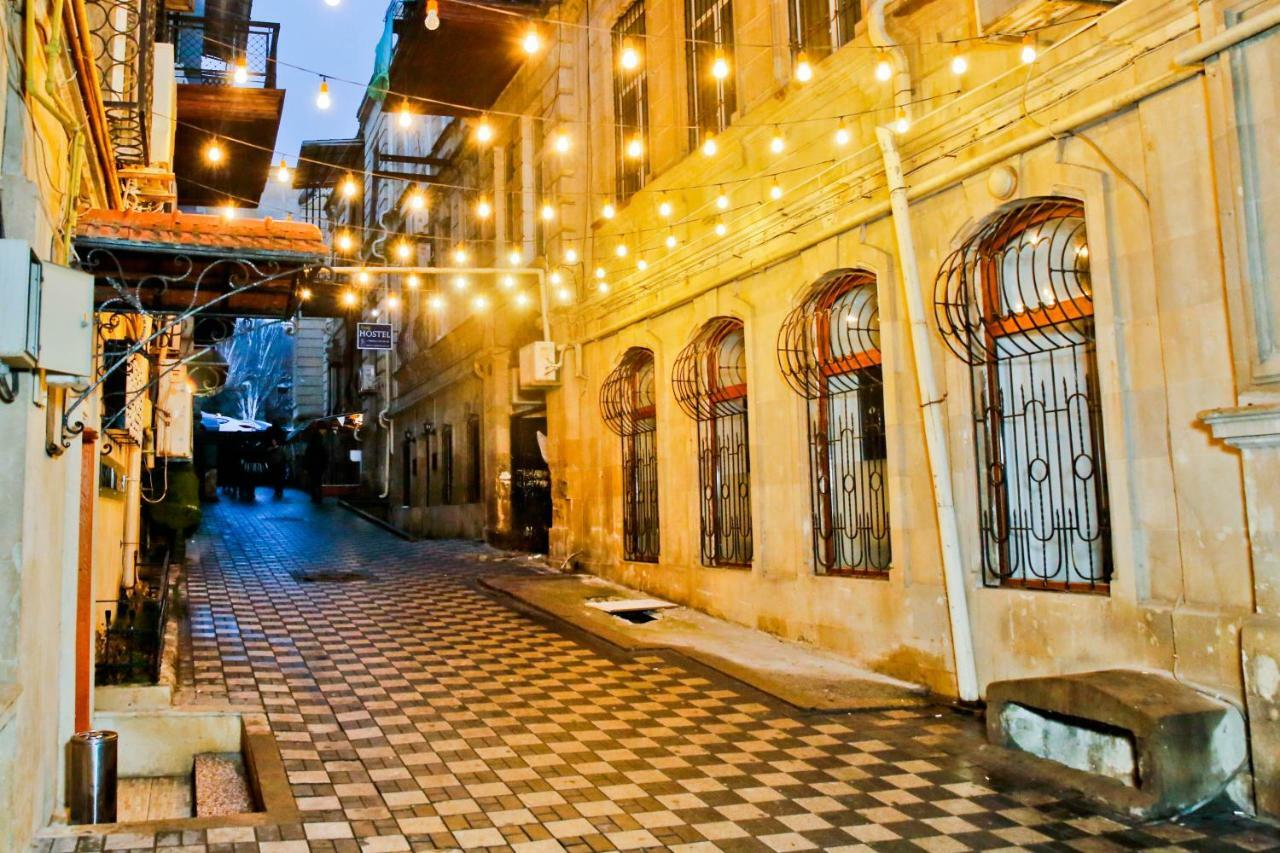 Comfy Hostel Баку Экстерьер фото
