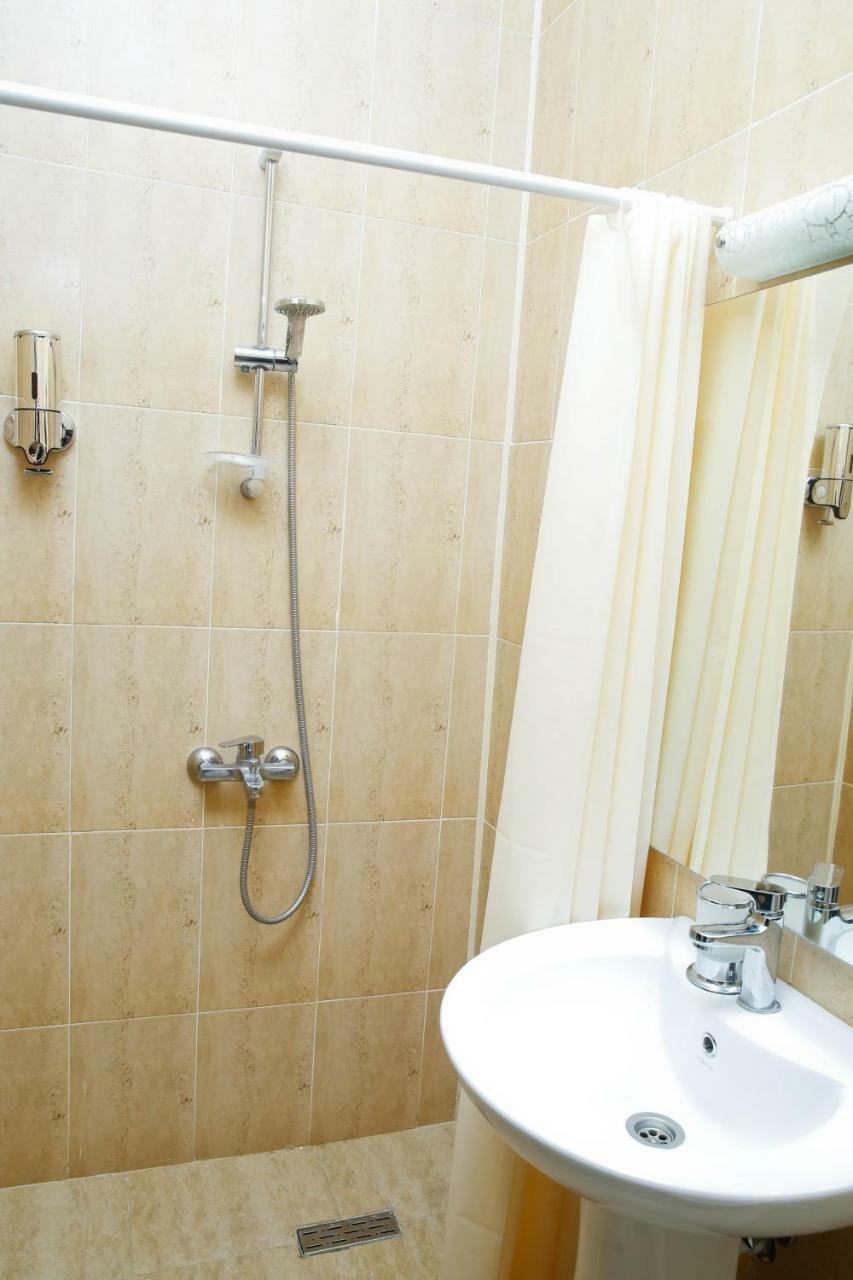 Comfy Hostel Баку Экстерьер фото