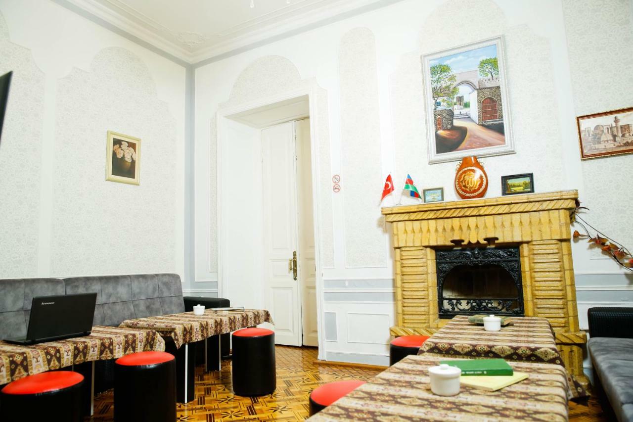Comfy Hostel Баку Экстерьер фото