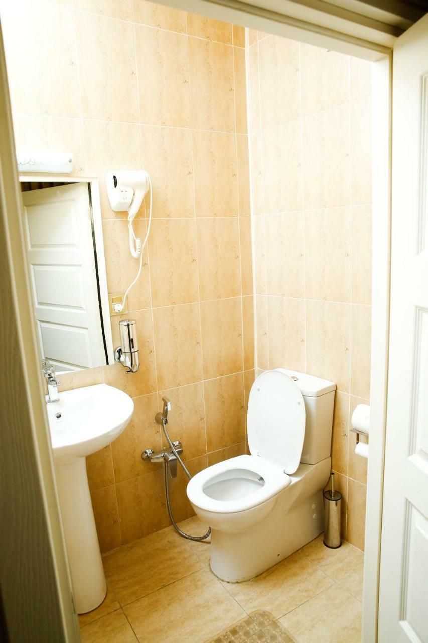 Comfy Hostel Баку Экстерьер фото